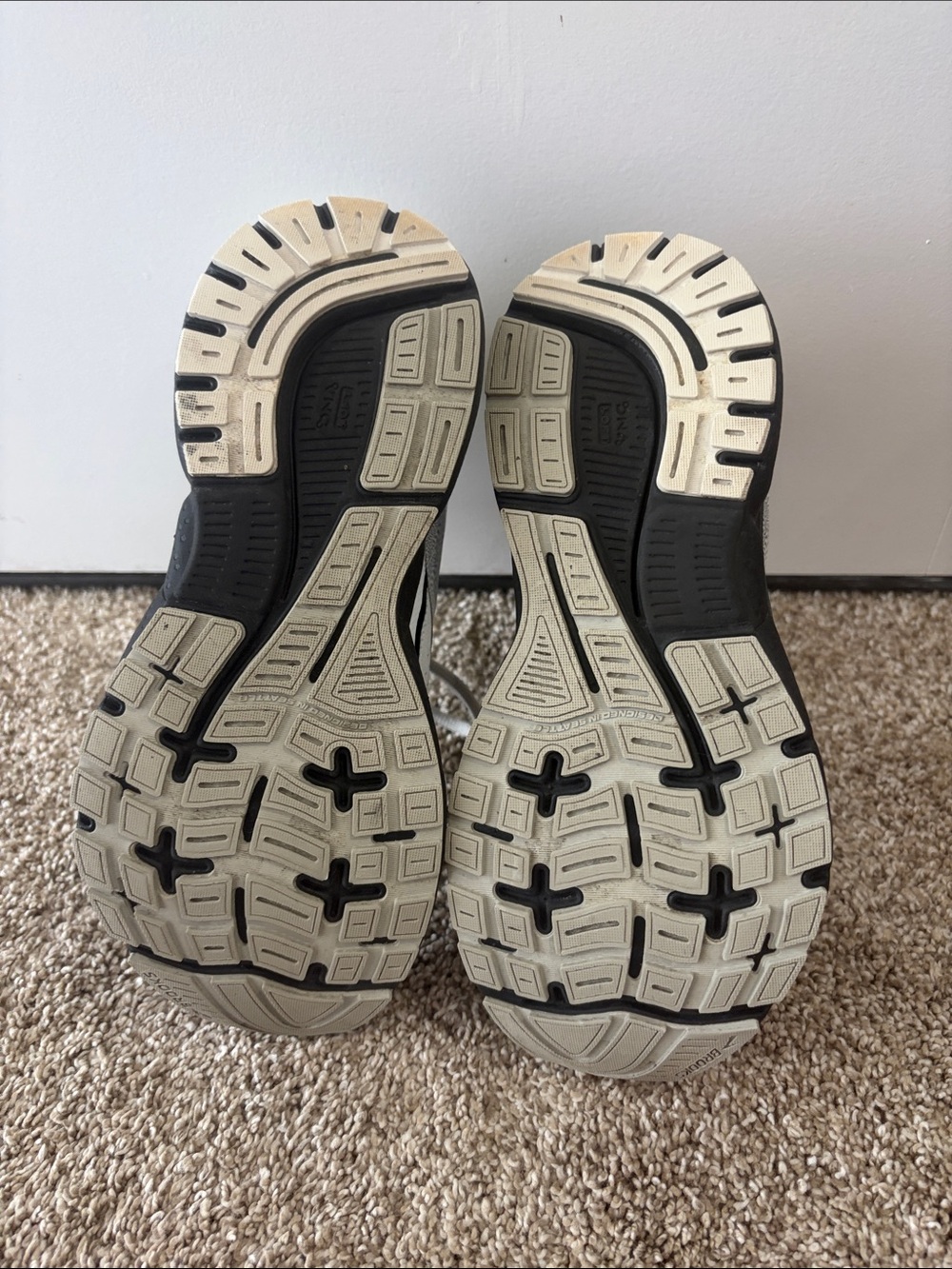 Brooks trace 3 cushion neutral size 7.5 women’s shoes - Picture 8 of 12